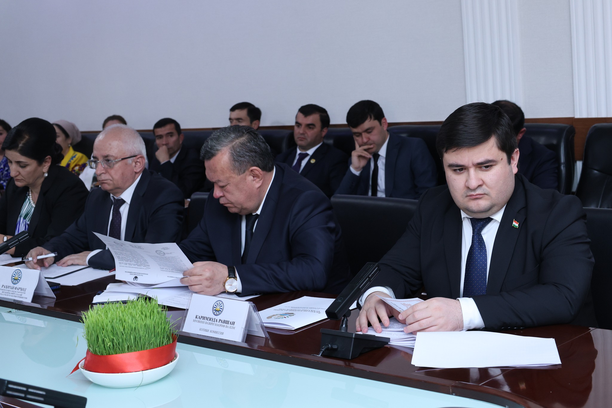 ﻿ҶАЛАСАИ КОРИИ ҲАЙАТИ КОМИССИЯИ ҶУМҲУРИЯВИИ ОЗМУНИ “ФУРӮҒИ СУБҲИ ДОНОӢ КИТОБ АСТ” img