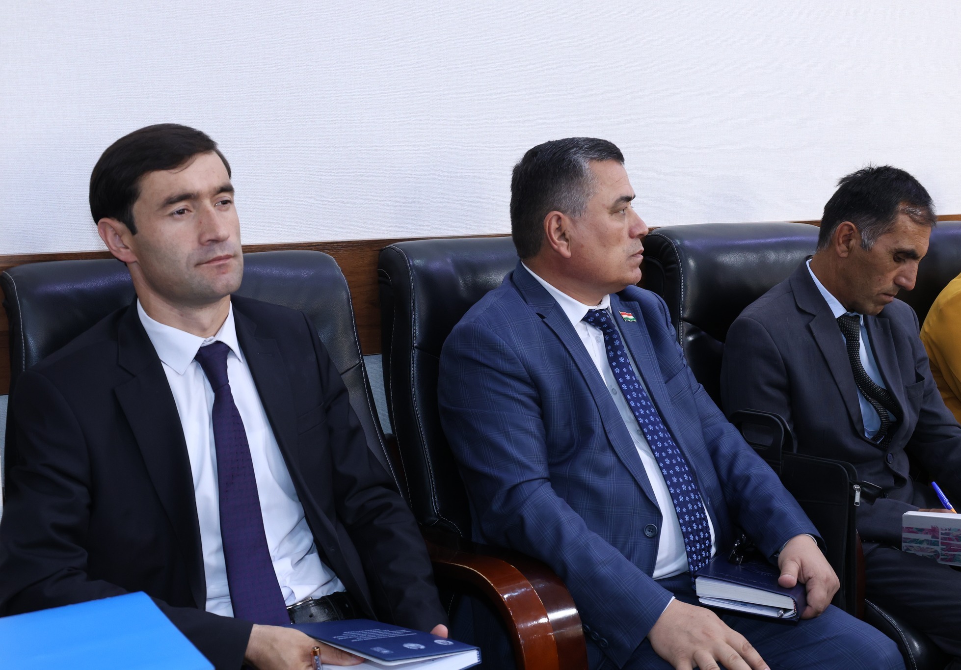 БАРРАСИИ МАСЪАЛАҲОИ МУҲИММИ СОҲА ДАР ҶАЛАСАИ НАЗОРАТӢ img