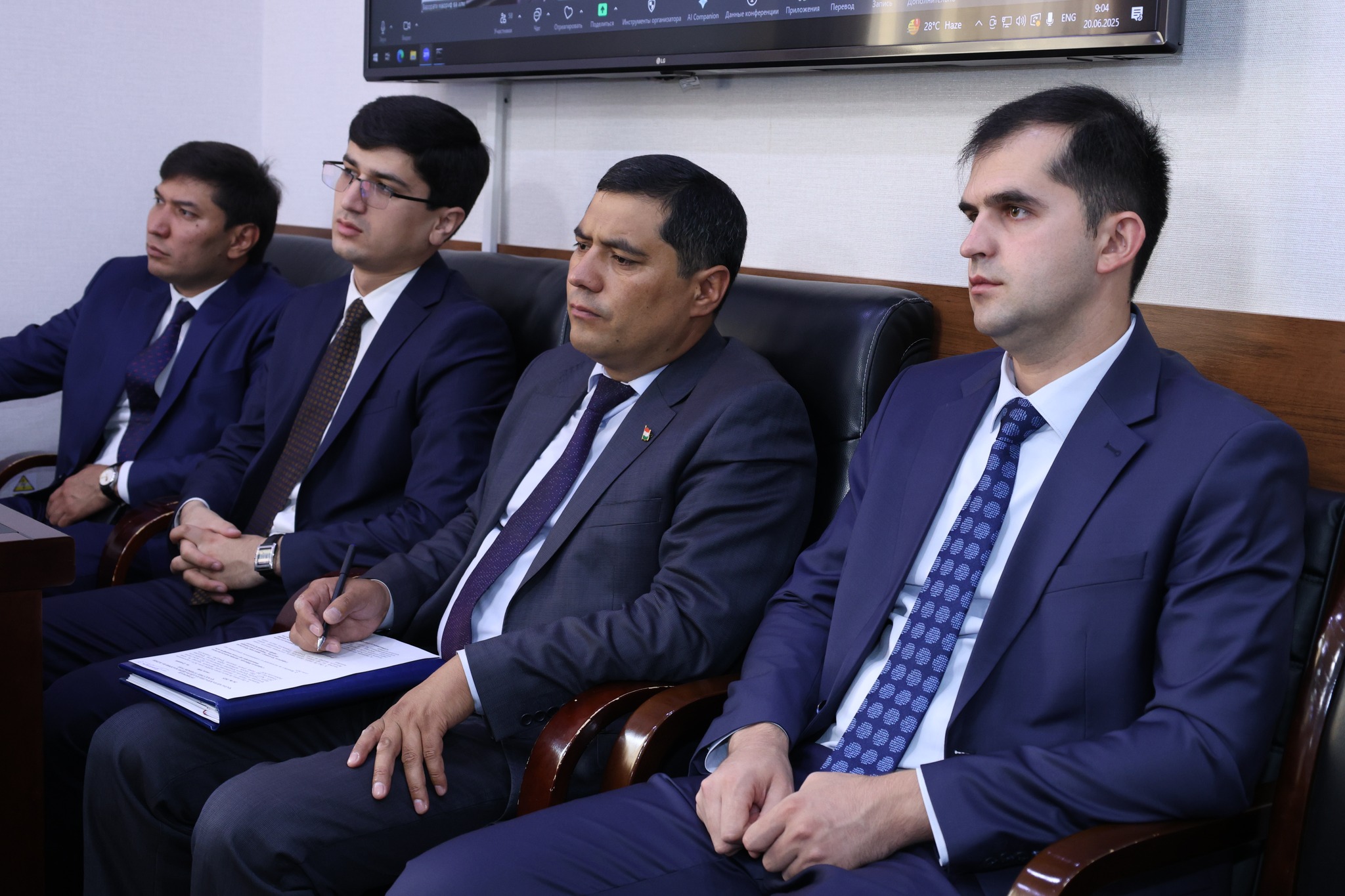 БАРРАСИИ МАСЪАЛАҲОИ МУҲИММИ СОҲА ДАР ҶАЛАСАИ НАЗОРАТӢ img