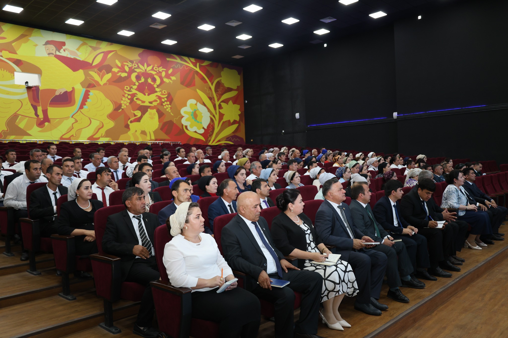 ВОХӮРӢ БО ДИРЕКТОРОНИ МУАССИСАҲОИ ТАЪЛИМИИ ШАҲРИ КӮЛОБ img