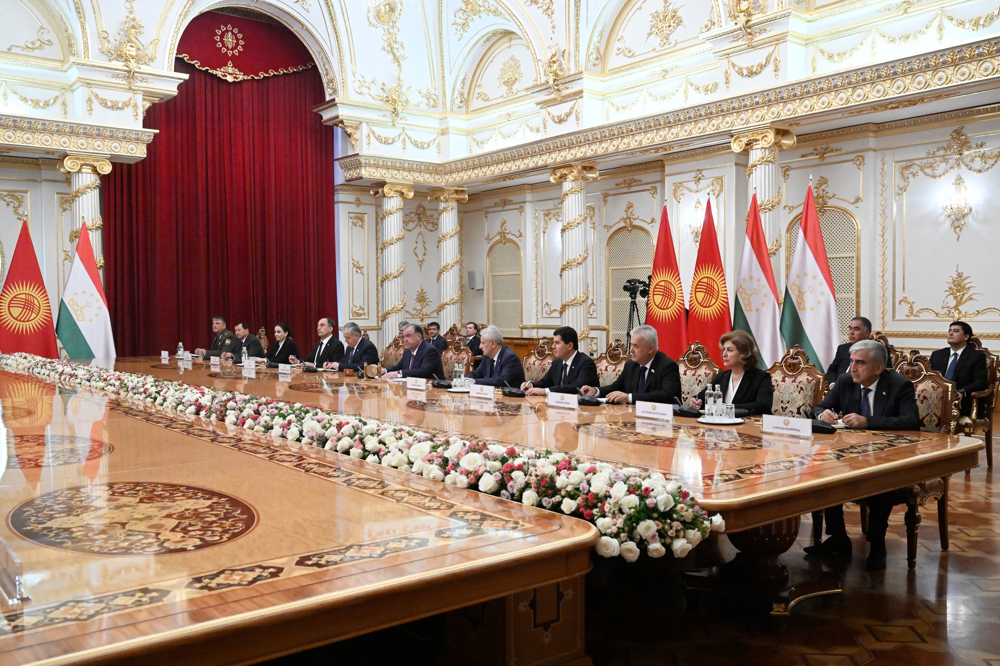Мулоқоту музокироти сатҳи олии Тоҷикистон ва Қирғизистон img