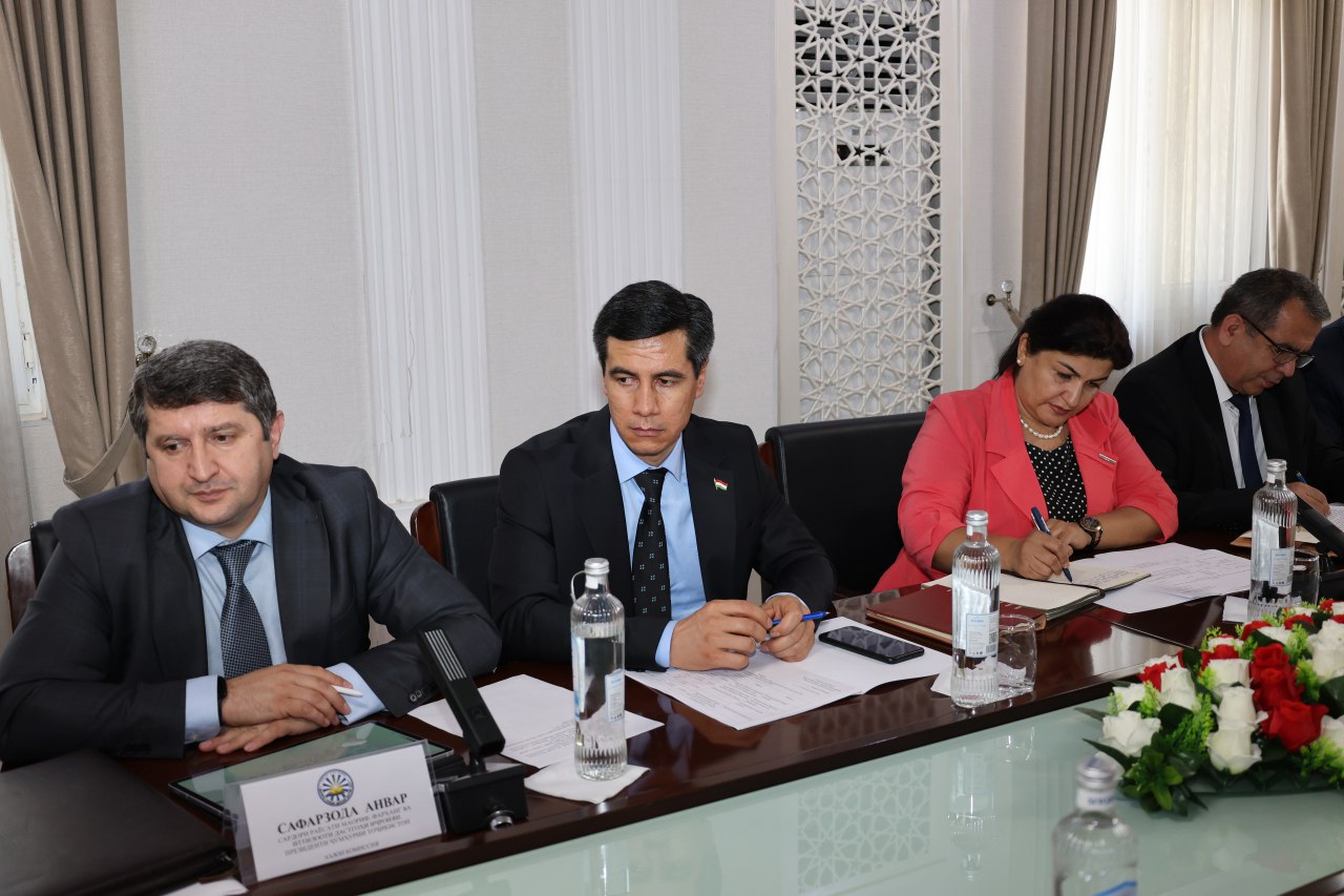 БАРГУЗОРИИ ҶАЛАСАИ КОРИИ ҲАЙАТИ КОМИССИЯИ ҶУМҲУРИЯВИИ ОЗМУНИ «ФУРӮҒИ СУБҲИ ДОНОӢ КИТОБ АСТ» img