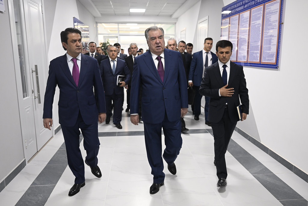 Ифтитоҳи муассисаи таҳсилоти миёнаи умумии №4 дар шаҳри Душанбе img