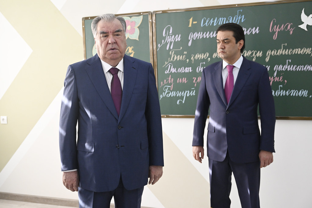 Ифтитоҳи муассисаи таҳсилоти миёнаи умумии №4 дар шаҳри Душанбе img