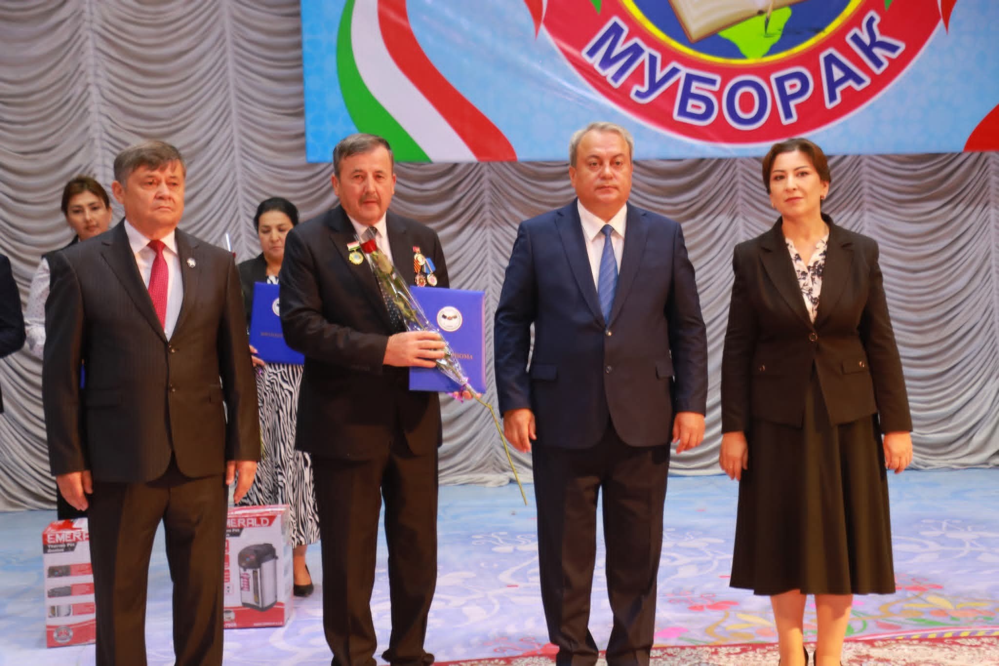 ﻿БАРГУЗОРИИ ЧОРАБИНӢ БАХШИДА БА РӮЗИ ОМӮЗГОРОН img