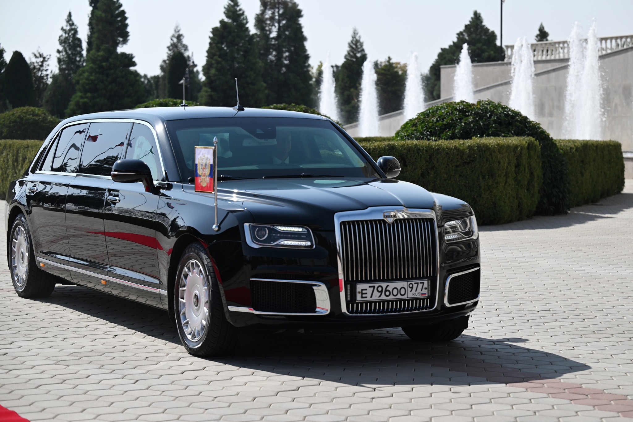 ﻿Оғози сафари давлатии Президенти Федератсияи Русия ба Тоҷикистон ва маросими истиқбол дар Қасри миллат img