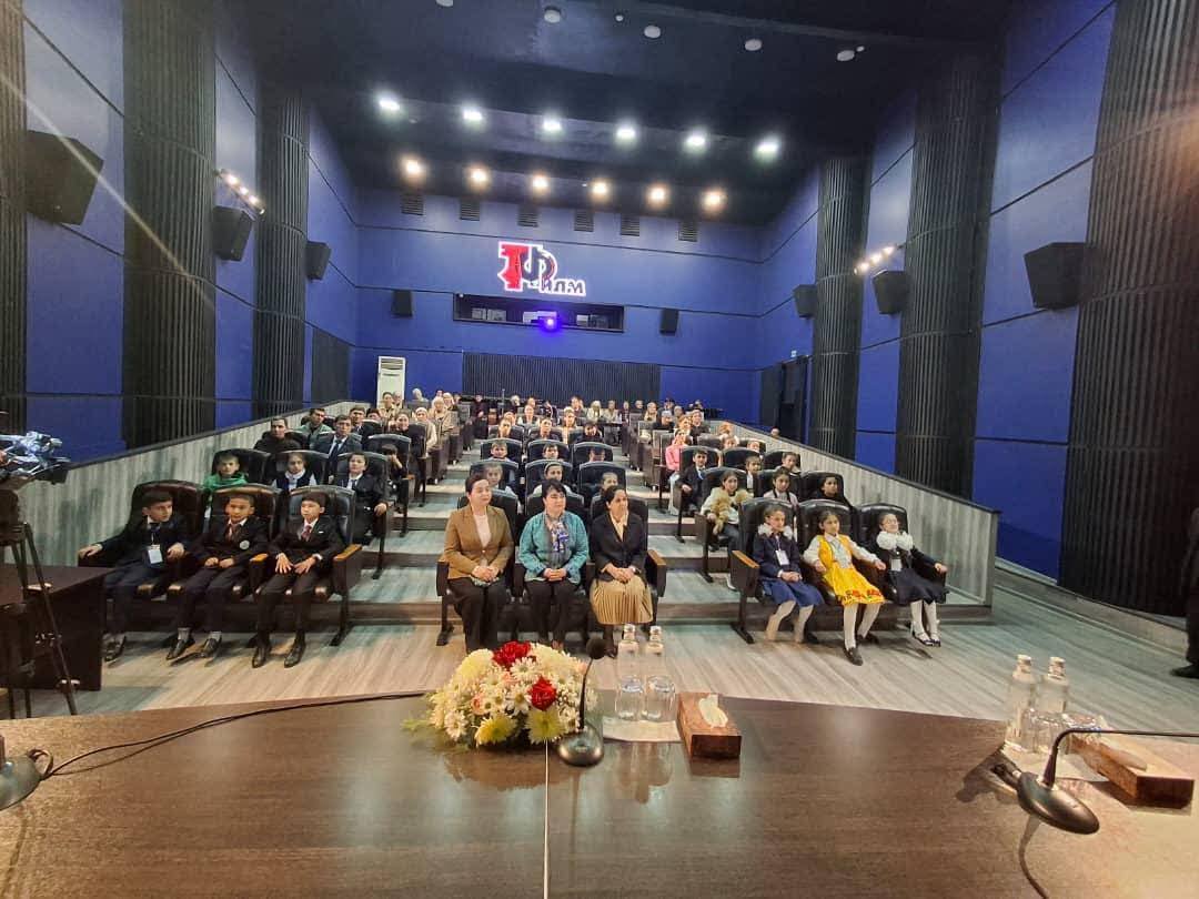 БАРНОМАИ ФАРҲАНГӢ-МАЪРИФАТӢ БО ИШТИРОКЧИЁНИ ДАВРИ ҶУМҲУРИЯВИИ ОЗМУНИ "ФУРӮҒИ СУБҲИ ДОНОӢ КИТОБ АСТ" img