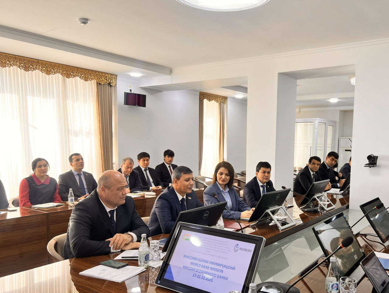 ВОХӮРӢ БО ҲАЙАТИ ГУРӮҲИ КОРИИ БОНКИ УМУМИҶАҲОНӢ img