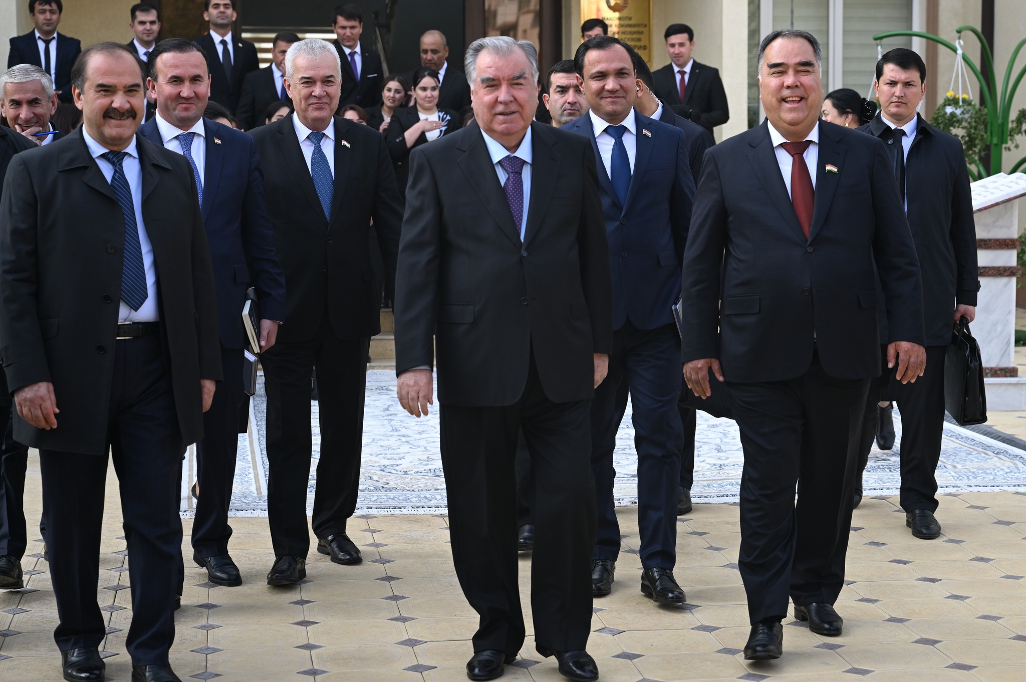 ﻿Ифтитоҳи бинои Шуъбаи маориф дар ноҳияи Ҷаббор Расулов img