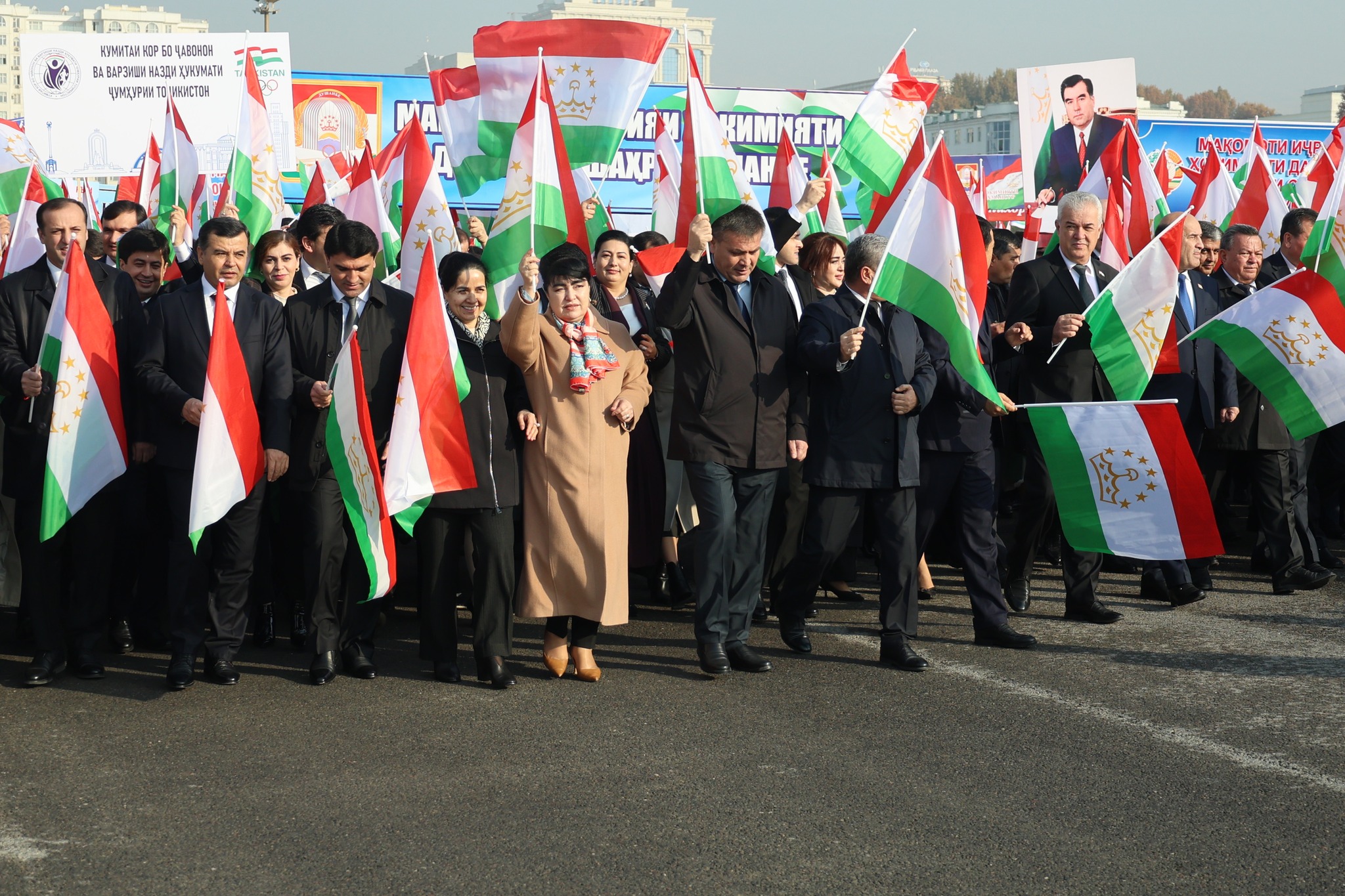 ﻿ИШТИРОК ДАР РОҲПАЙМОИИ ИДОНА БАХШИДА БА РӮЗИ ПАРЧАМИ ДАВЛАТӢ img