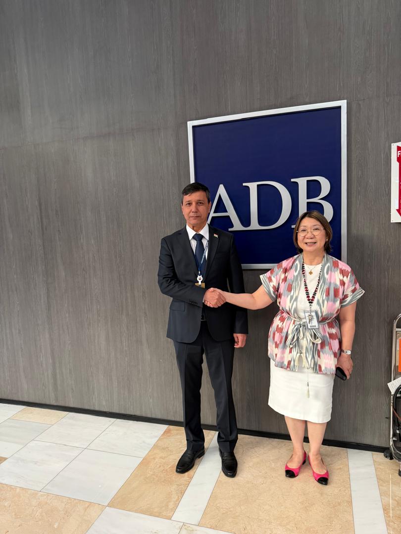 ИШТИРОКИ НАМОЯНДАГОНИ ЛОИҲАИ STEM ДАР 11-УМИН ФОРУМИ БАЙНАЛМИЛАЛИИ ТАҲСИЛОТ ВА МАҲОРАТҲО img