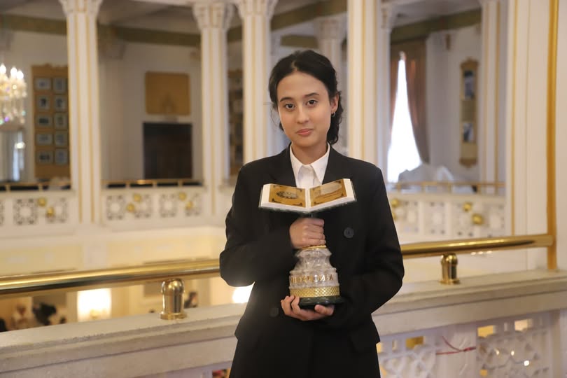 ﻿ФАРИСА ХОЛИҚОВА: ҒОЛИБИ ШОҲҶОИЗА ШУДАН НАТИҶАИ ЗАҲМАТ ВА ОМӮЗИШИ БАРДАВОМ АСТ img