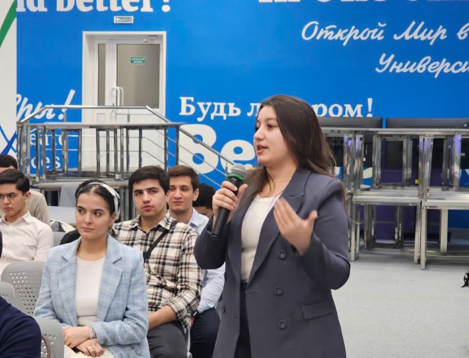 ﻿ВОХӮРИИ ВАЗИРИ МАОРИФ ВА ИЛМ БО ДОНИШҶӮЁНИ ТОҶИК ДАР ФЕДЕРАТСИЯИ РОССИЯ img