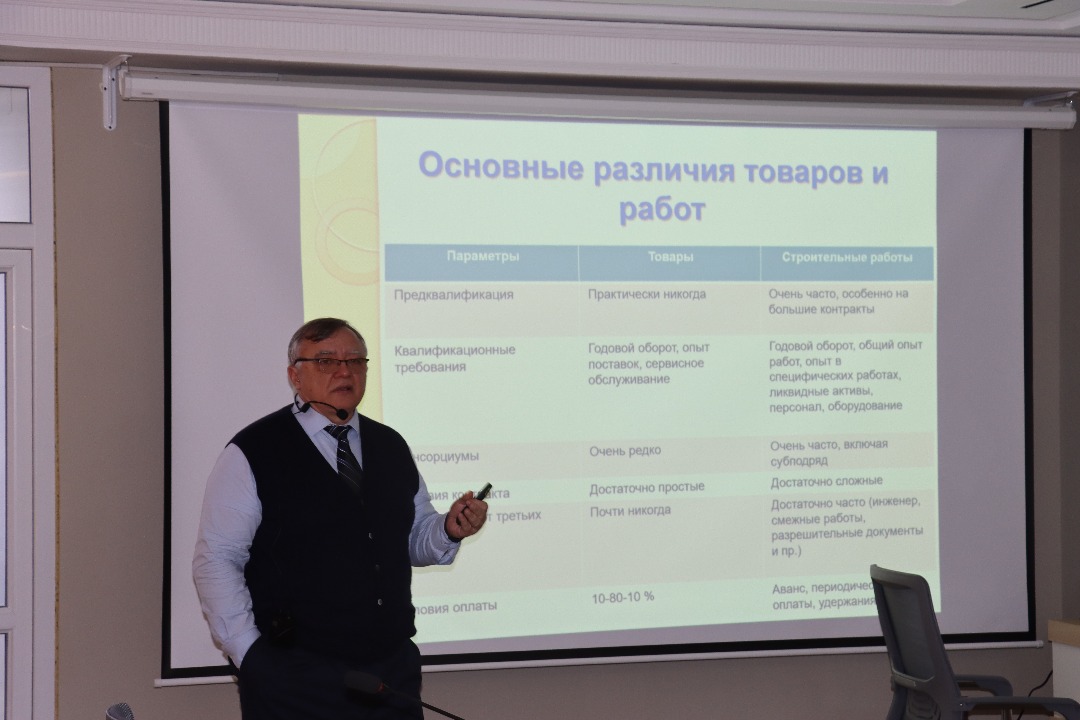 ﻿СЕМИНАРИ ХАРИДИ БОНКИ ОСИЁИИ РУШД БАРОИ КОРМАНДОНИ ЛОИҲАИ ТАҲСИЛОТИ STEM ДАР ДУШАНБЕ ОҒОЗ ЁФТ img