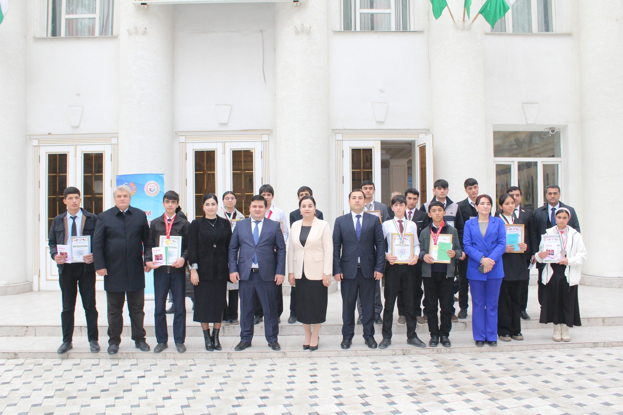 ﻿БАРГУЗОРИИ ДАВРИ НИҲОИИ ОЗМУНИ ҶУМҲУРИЯВИИ «НОБИҒАИ НАВРАС» img