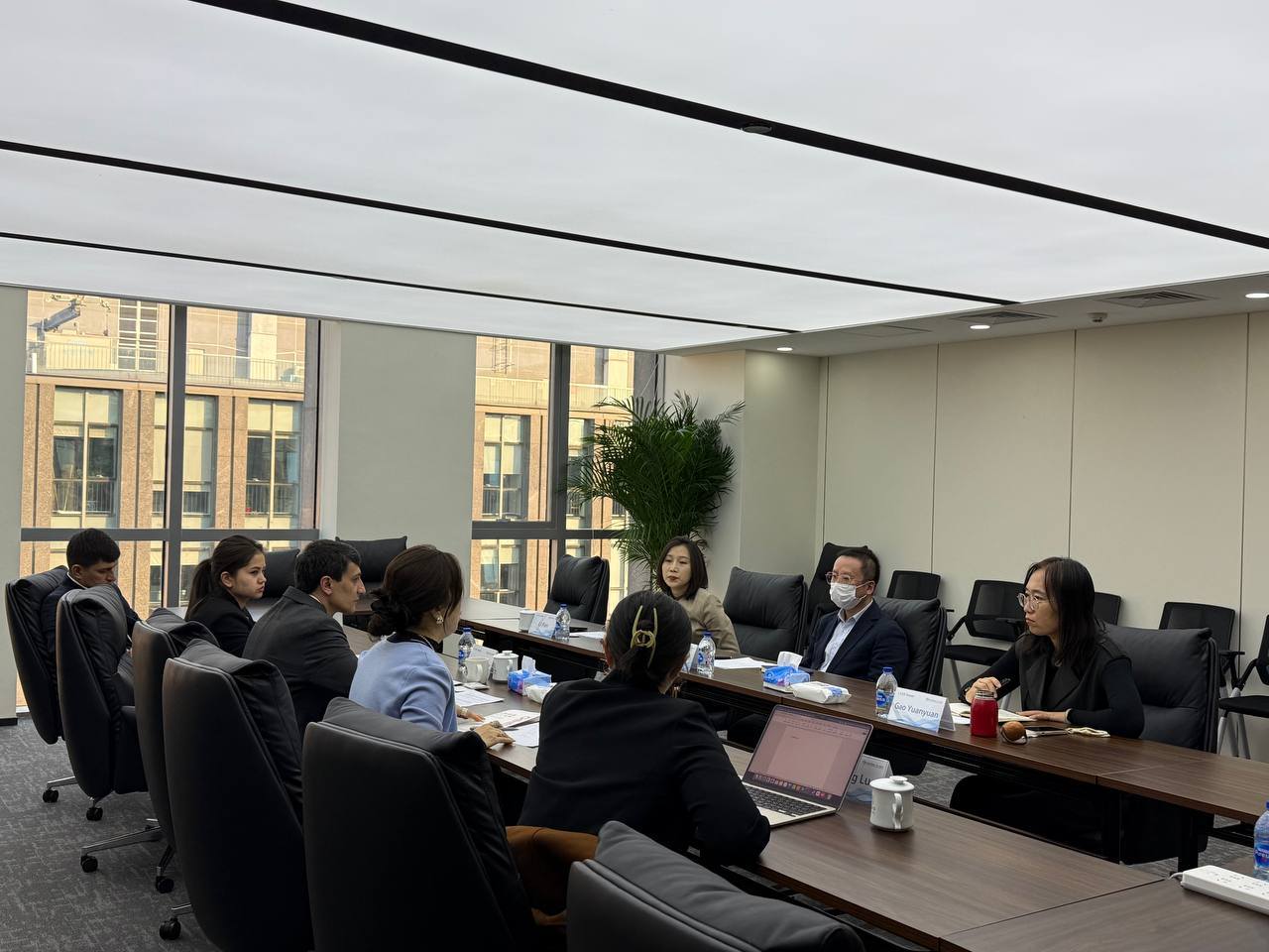 ВОХӮРӢ БО РОҲБАРИЯТИ МУАССИСАҲОИ МАРБУТАИ ҶУМҲУРИИ МАРДУМИИ ЧИН ОИД БА ТАТБИҚИ СЕРТИФИКАТИ БАЙНАЛМИЛАЛИИ HSK img