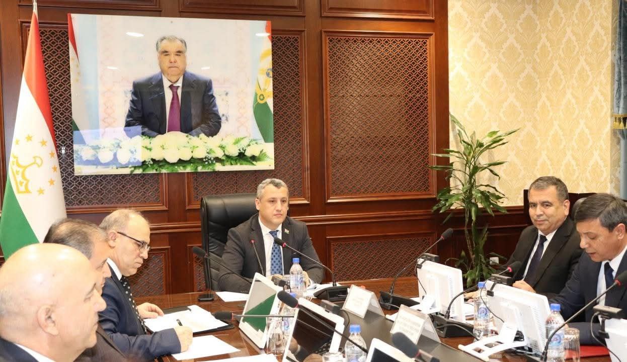 Баргузории ҷаласаи Ситоди байниидоравӣ оид ба ҳамоҳангсозии амалишавии сиёсати макроиқтисодӣ ва пешгирии таъсири хавфҳои эҳтимолӣ ба иқтисодиёти миллӣ img