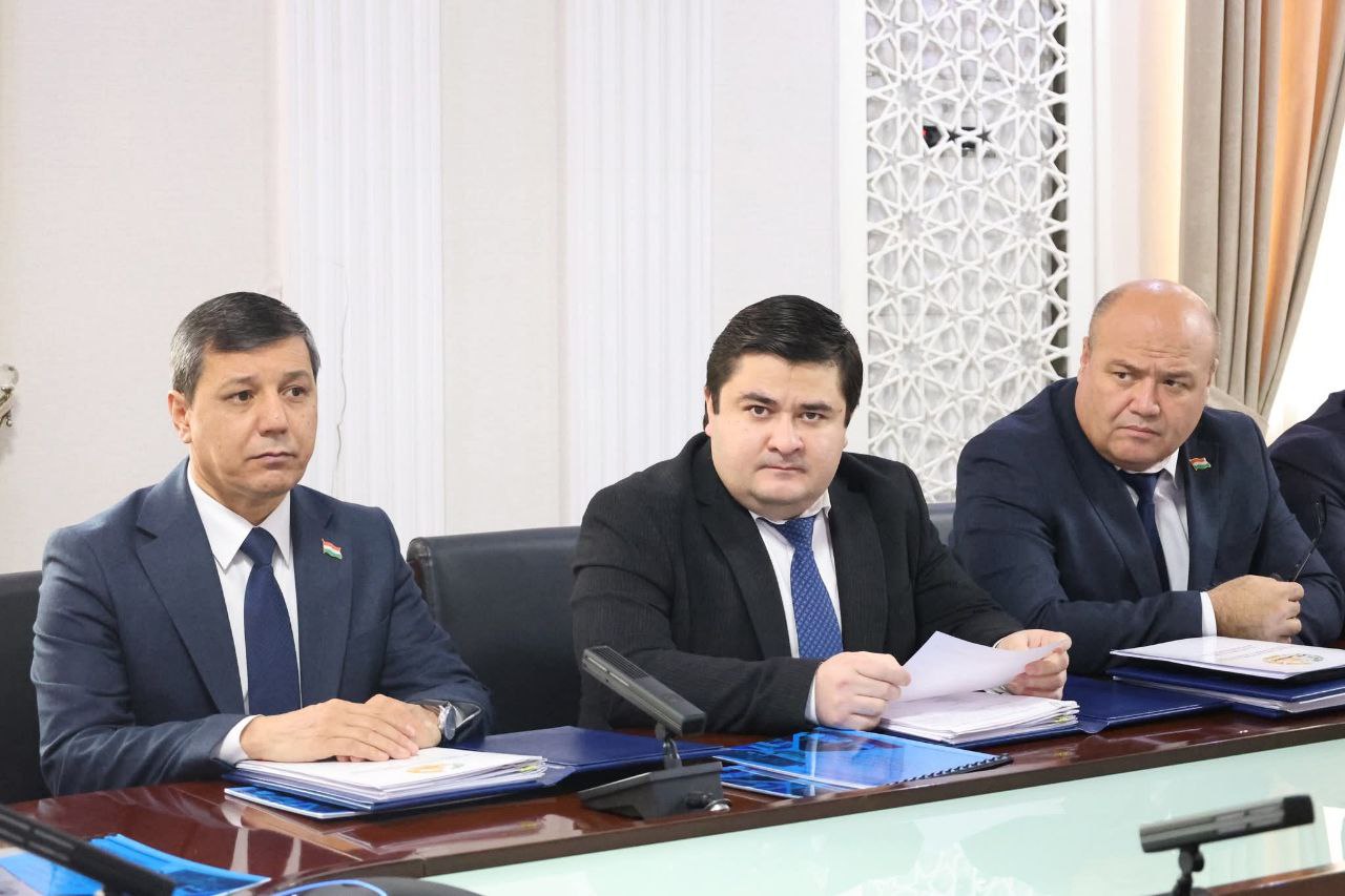 БАРГУЗОРИИ ҶАЛАСАИ НАЗОРАТИИ НАЗДИ ВАЗИРИ МАОРИФ ВА ИЛМ ДАР МОҲИ ДЕКАБР img