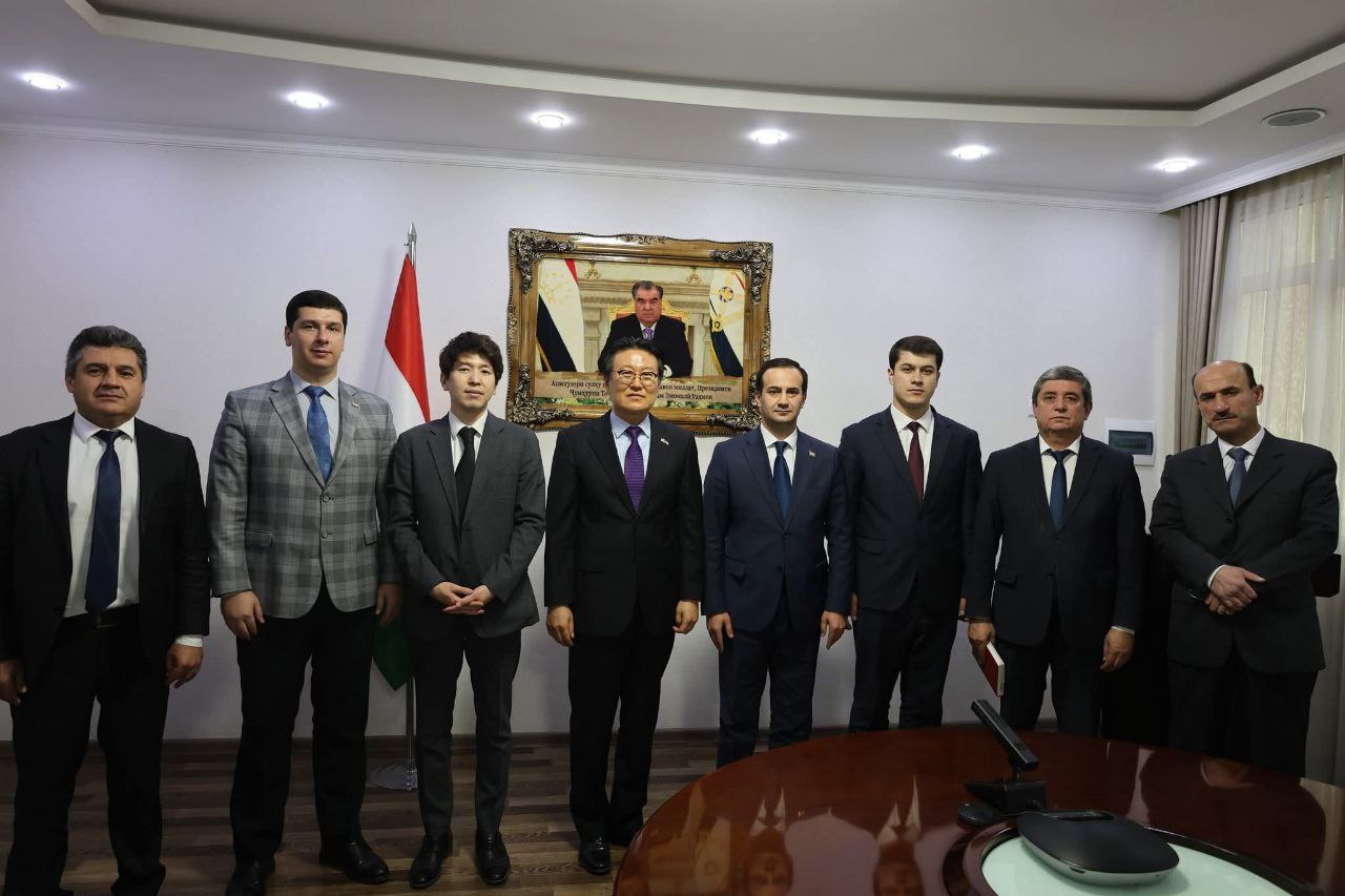 БАРРАСИИ ГУСТАРИШИ ҲАМКОРИҲО ДАР ВОХӮРӢ БО САФИРИ ҶУМҲУРИИ КОРЕЯ img