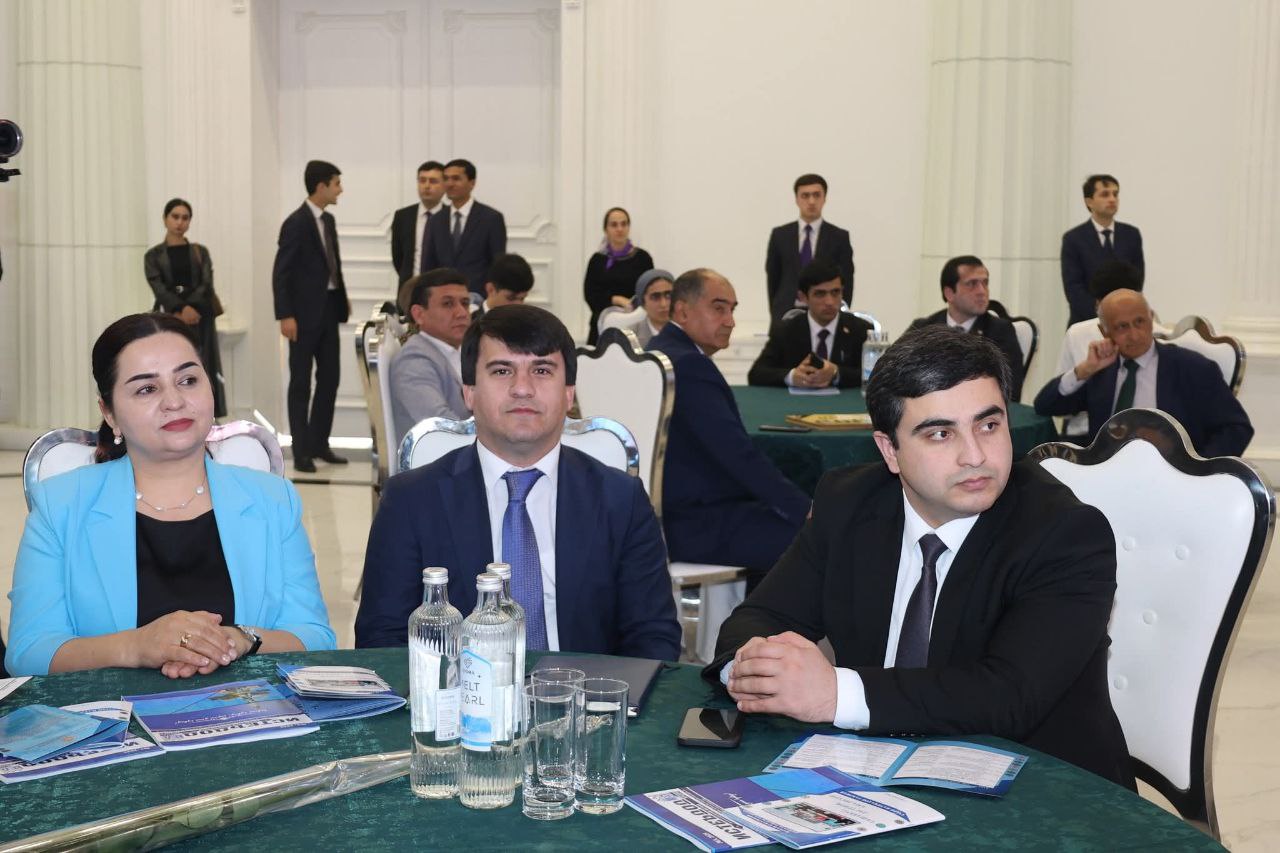 МАРОСИМИ ҶОИЗАСУПОРИИ ҒОЛИБОНИ ДАВРИ ҶУМҲУРИЯВӢ ВА БАЙНАЛМИЛАЛИИ ОЛИМПИАДАҲОИ ФАННӢ ДАР СОЛИ 2025 img