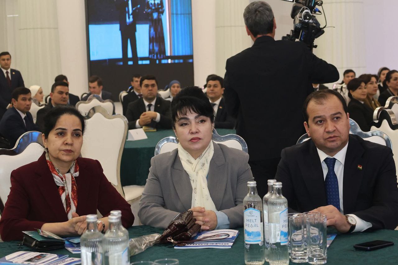 МАРОСИМИ ҶОИЗАСУПОРИИ ҒОЛИБОНИ ДАВРИ ҶУМҲУРИЯВӢ ВА БАЙНАЛМИЛАЛИИ ОЛИМПИАДАҲОИ ФАННӢ ДАР СОЛИ 2025 img