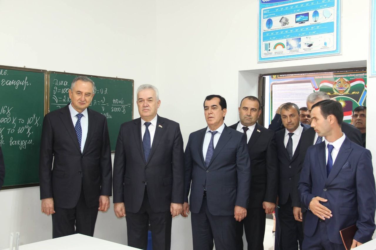 ҲАМАДОНӢ: ИФТИТОҲИ МУАССИСАИ ТАҲСИЛОТИ МИЁНАИ УМУМИИ №22 ДАР МАҲАЛЛАИ ФАЗЛ НАБӢ img