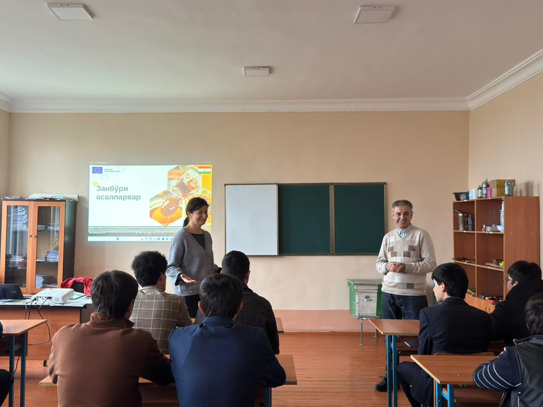 Баргузор гардидани семинар оид ба дастрасӣ дар Душанбе img