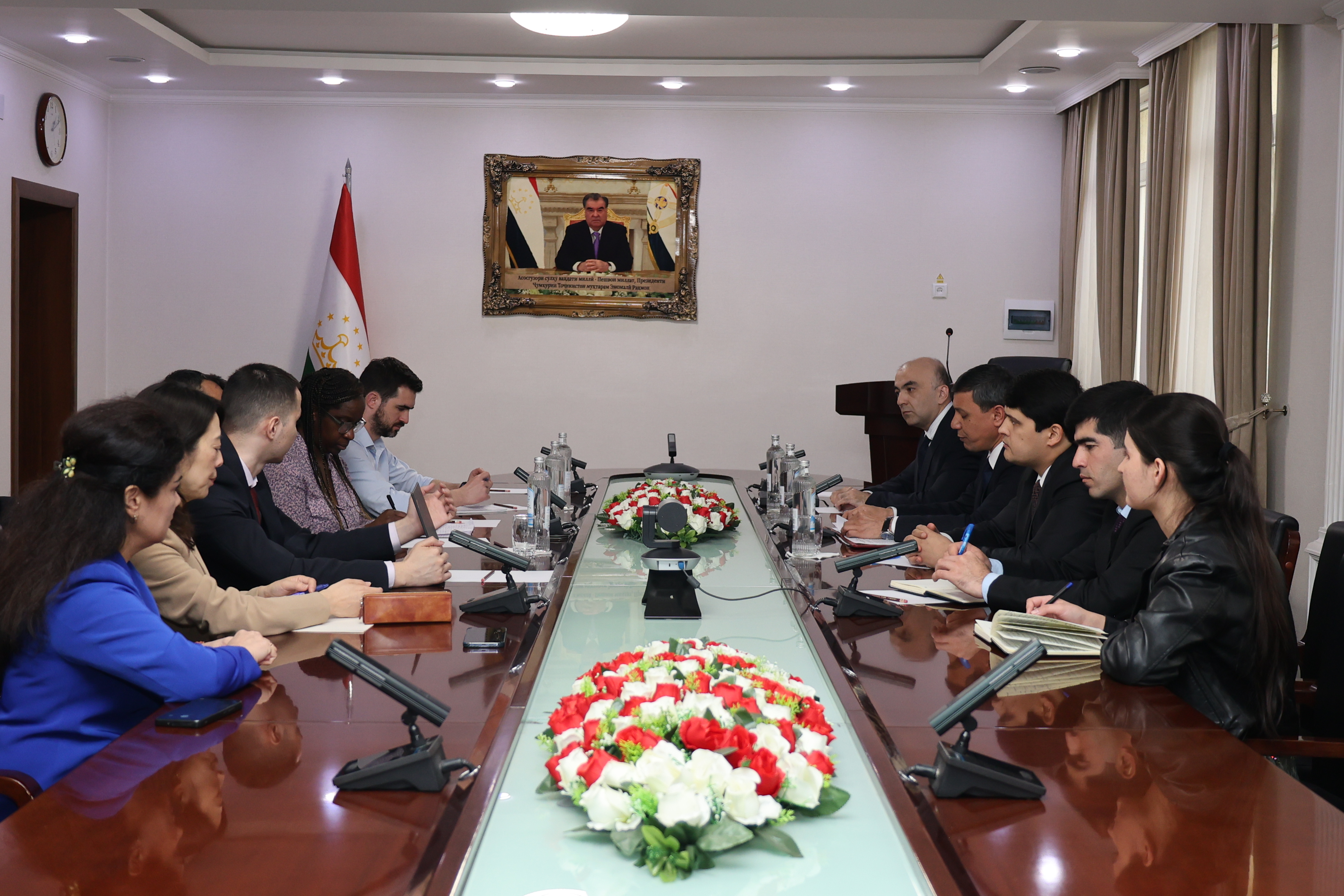 ВОХӮРИИ НАМОЯНДАГОНИ ВАЗОРАТИ МАОРИФ ВА ИЛМ БО МИССИЯИ FCDO БАРГУЗОР ГАРДИД img