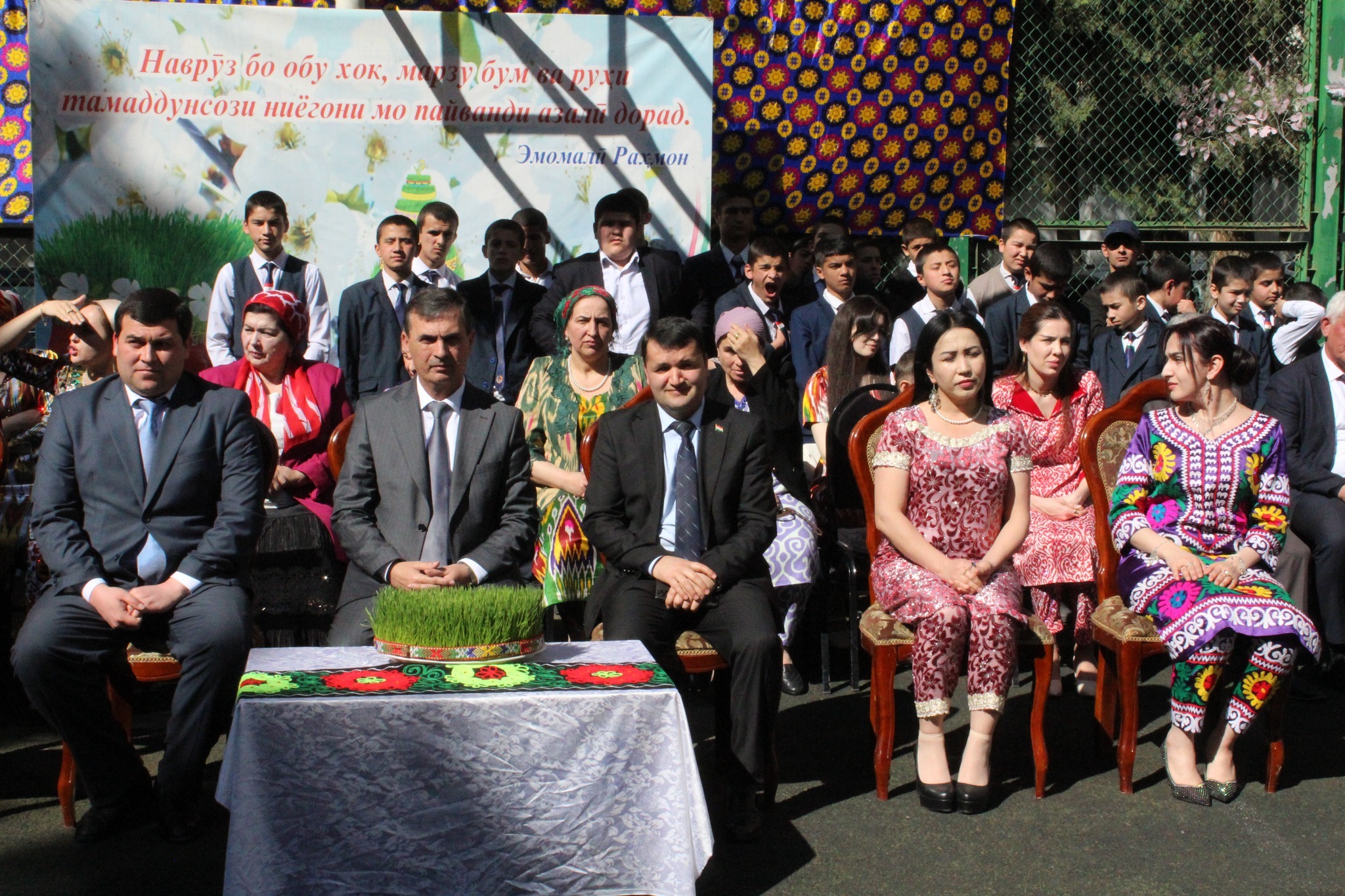 ТАНТАНАҲОИ НАВРӮЗИ БАЙНАЛМИЛАЛӢ ДАР МАРКАЗИ ҶУМҲУРИЯВИИ МУАССИСАҲОИ ТАҲСИЛОТИ ИЛОВАГӢ img