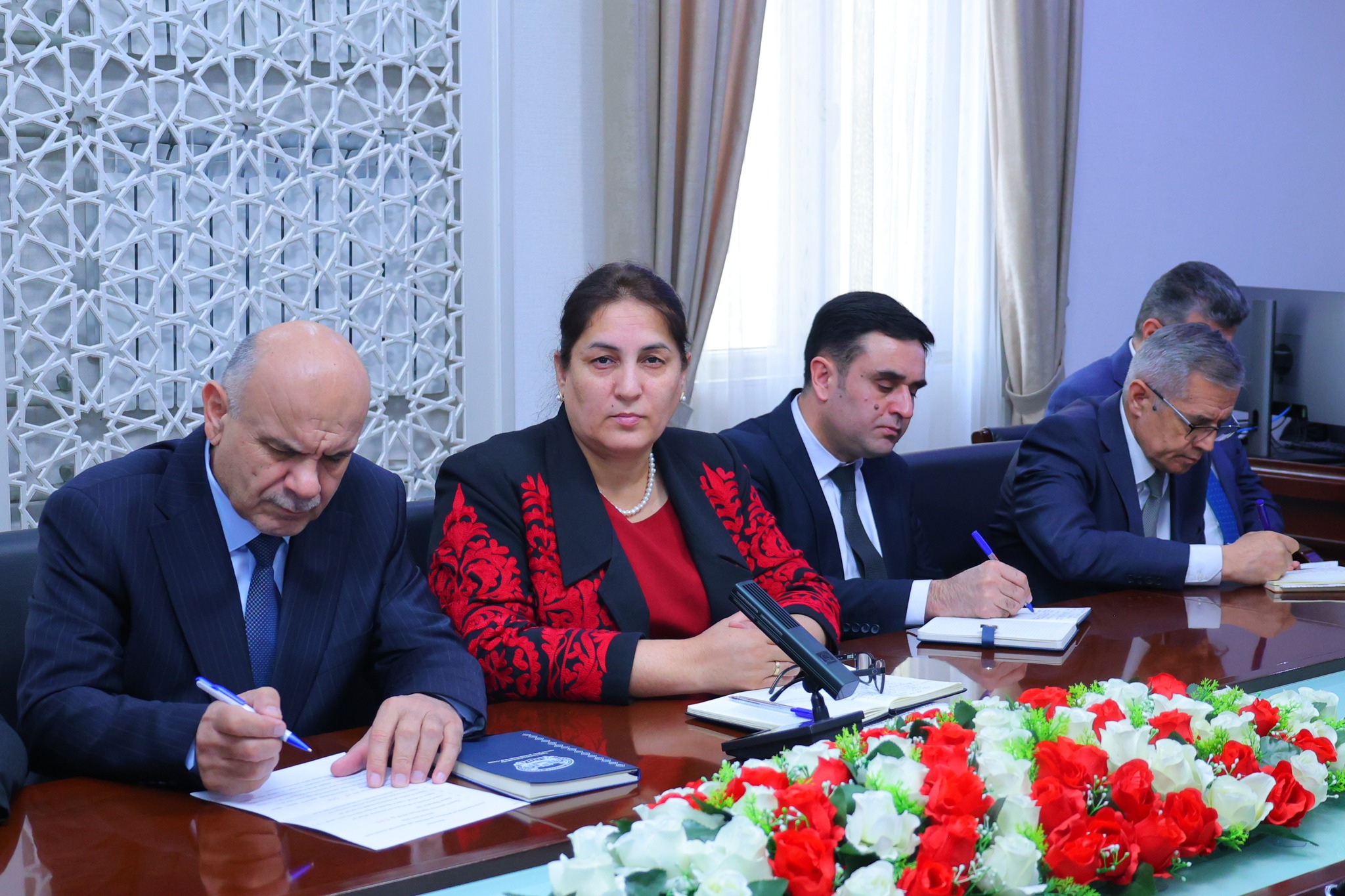 БАРГУЗОРИИ ҶАЛАСАИ НАЗОРАТИИ НАЗДИ ВАЗИРИ МАОРИФ ВА ИЛМ img