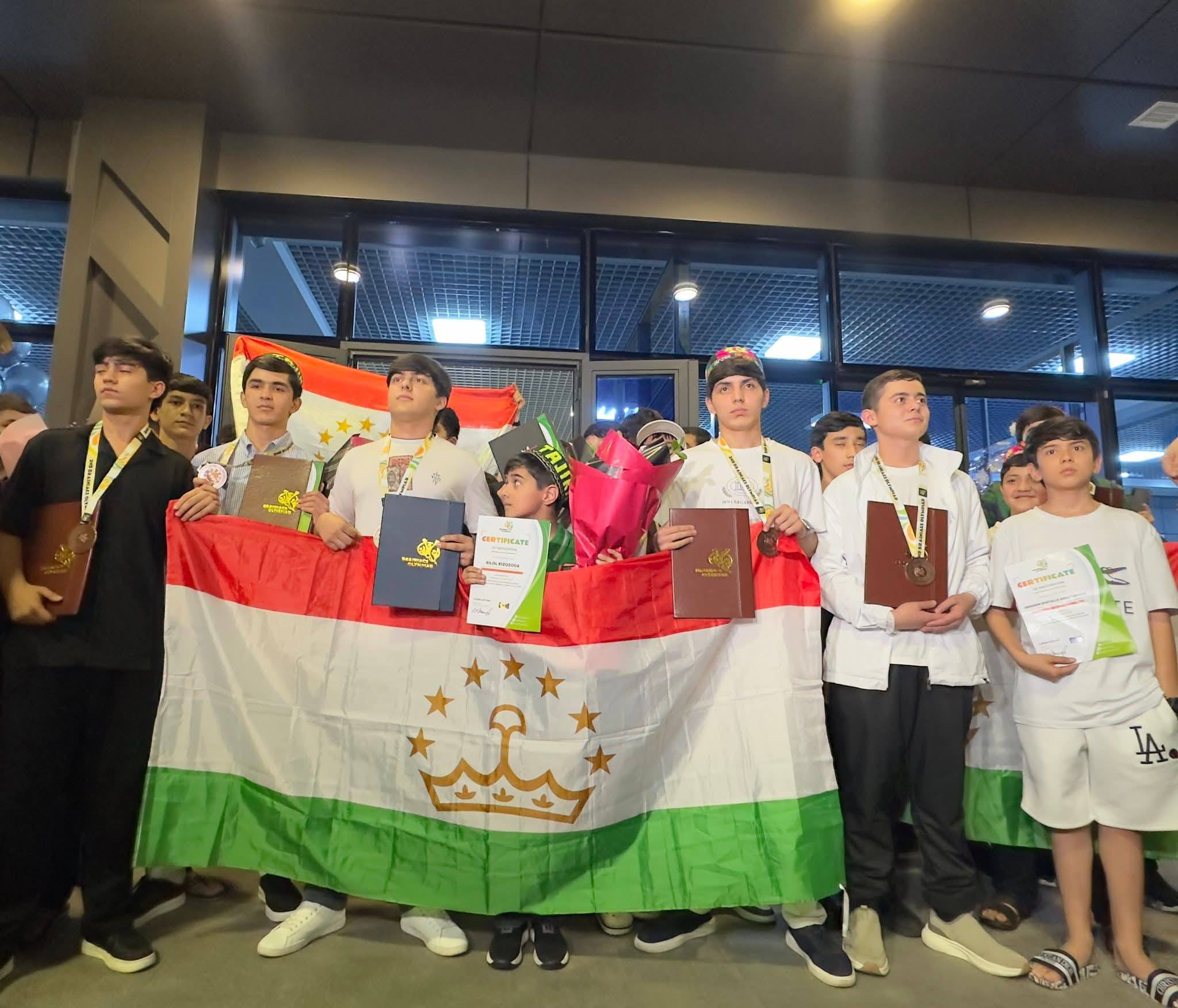 ПАЗИРОИИ ҒОЛИБОНИ ОЛИМПИАДАИ БАЙНАЛМИЛАЛИИ «BRAINIACS» img