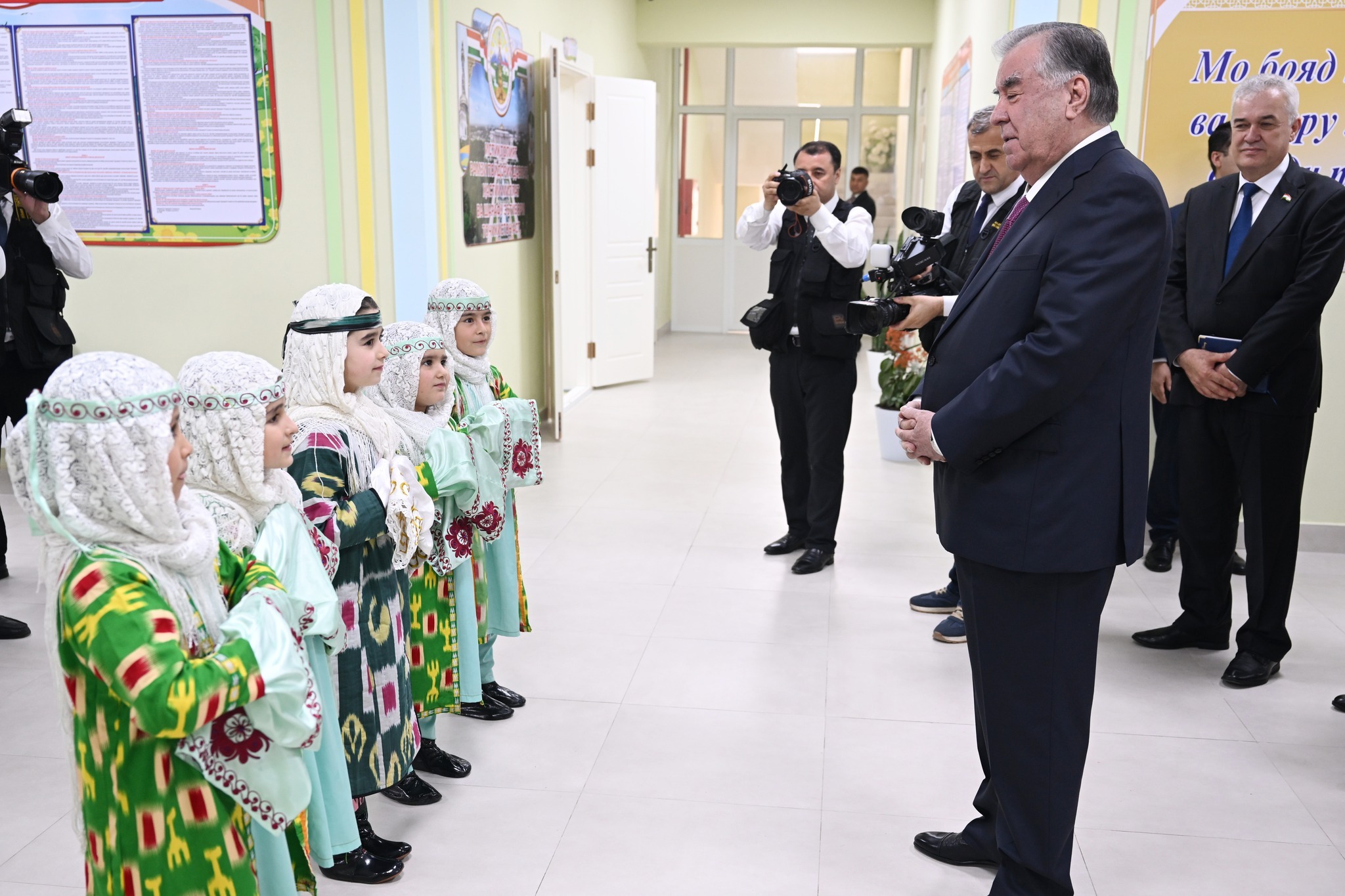 ИФТИТОҲИ МУАССИСАИ ТАҲСИЛОТИ ТОМАКТАБИИ СУҒДИЁН ДАР ДЕҲАИ ГАНҶОБОДИ НОҲИЯИ МАСТЧОҲ img