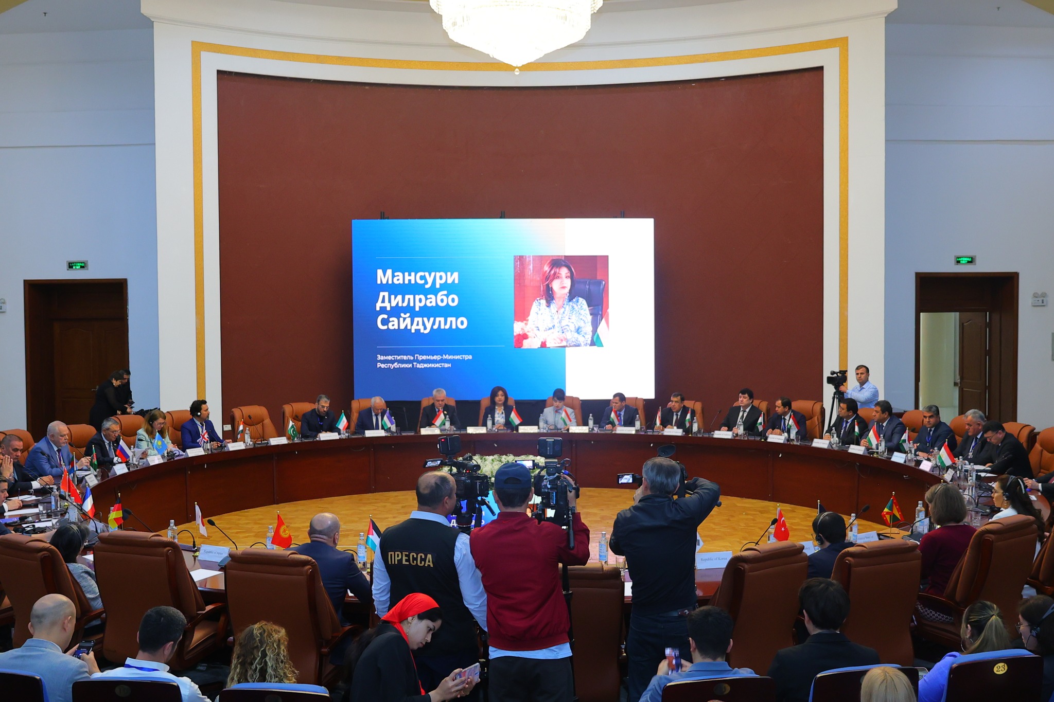 ИФТИТОҲИ РАСМИИ СЕЮМИН ФЕСТИВАЛ-НАМОИШГОҲИ БАЙНАЛМИЛАЛИИ ДОНИШГОҲҲОИ ДАВЛАТҲОИ ХОРИҶӢ ДАР ТОҶИКИСТОН - 2026 img