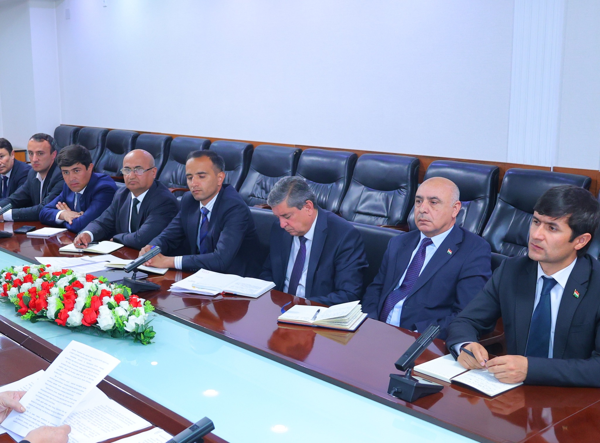 БАРРАСИИ МАСЪАЛАҲОИ МУҲИММИ ТАҲИЯ ВА НАШРИ КИТОБҲОИ ДАРСӢ ДАР МИЗИ МУДАВВАР img