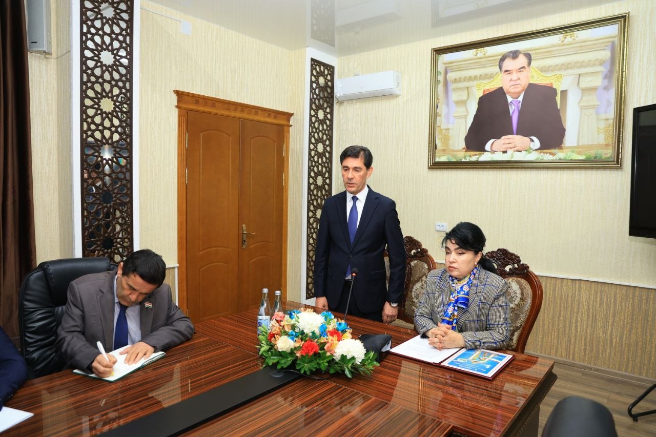 ФЕСТИВАЛИ БАЙНАЛМИЛАЛИИ ДОНИШГОҲҲОИ ХОРИҶӢ – ҚАДАМИ МУҲИМ ДАР РУШДИ ҲАМКОРИҲО img