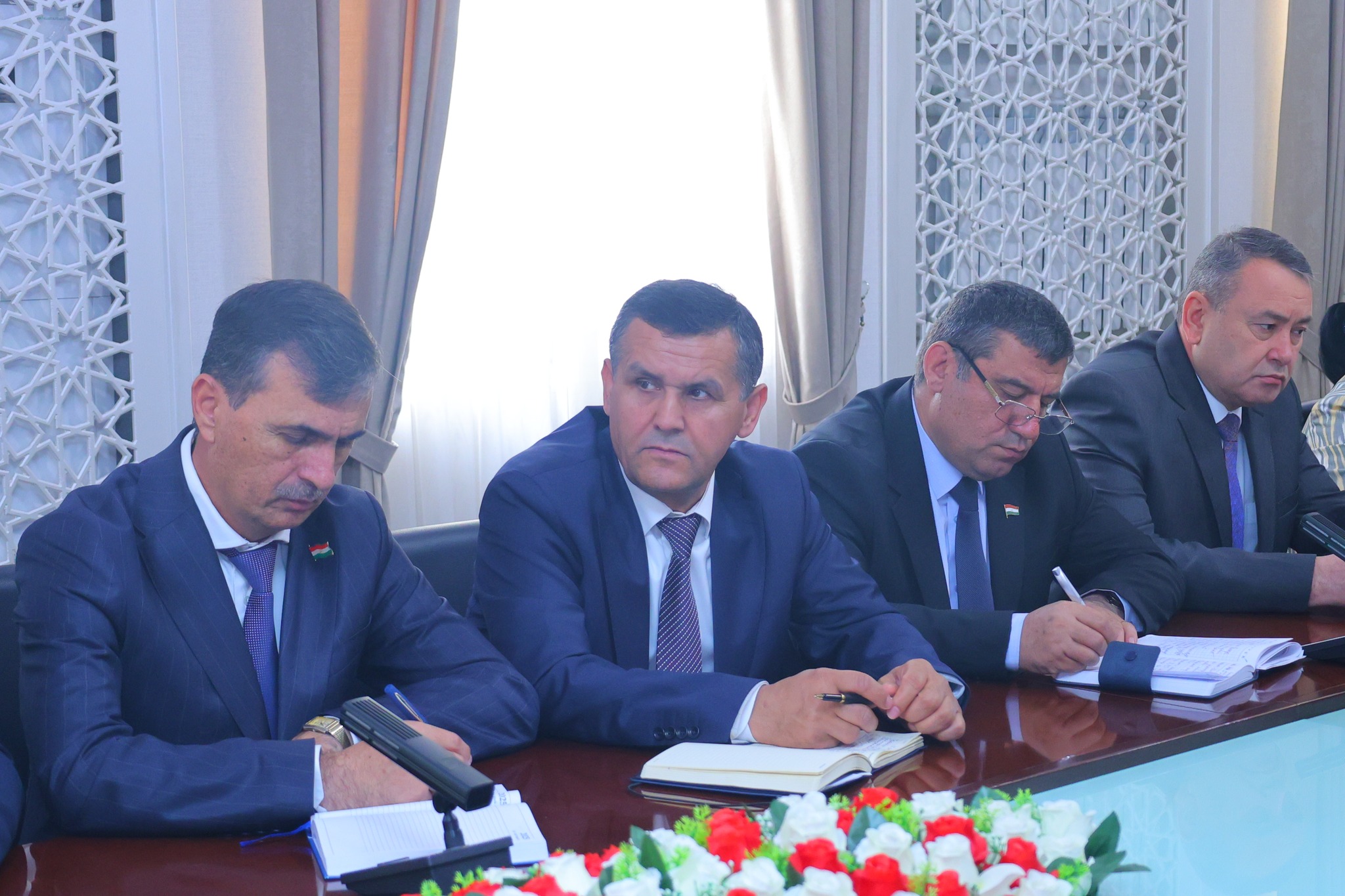 БАРГУЗОРИИ МАШВАРАТИ КОРӢ ОИД БА ОМОДАГӢ БА ҶАШНИ 35-СОЛАГИИ ИСТИҚЛОЛИЯТИ ДАВЛАТӢ img