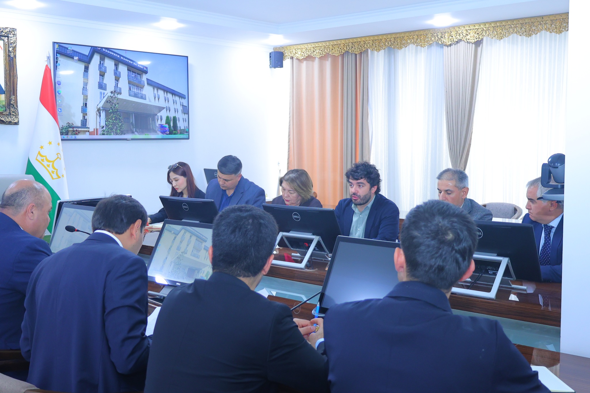 БАРРАСИИ ҲАМКОРИҲО ВА ТАТБИҚИ БАРНОМАҲОИ МУШТАРАК ДАР СОҲАИ МАОРИФ img