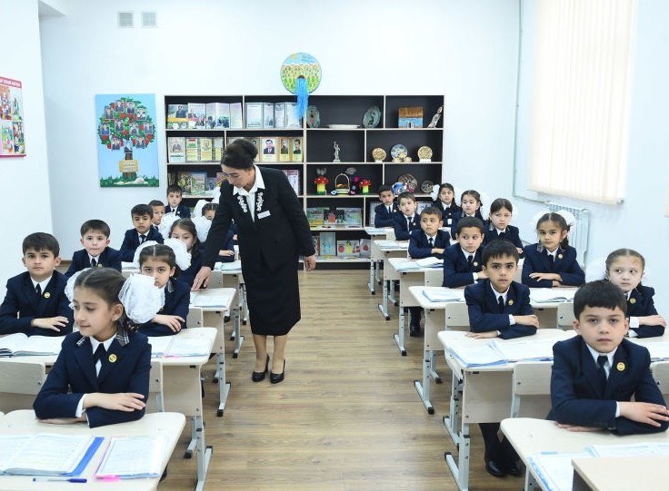 ОМӮЗГОР ЧАРОҒИ РОҲИ ЗИНДАГӢ ВА ОФАРАНДАИ ОЯНДАИ МИЛЛАТ img
