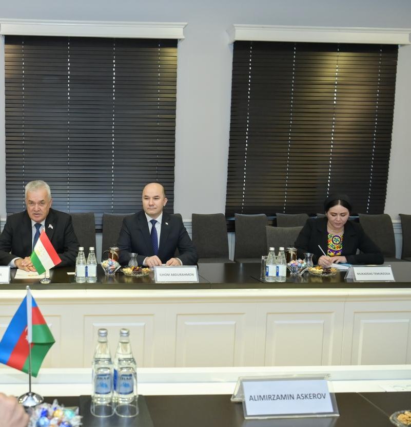 БАРРАСИИ РУШДИ ҲАМКОРИҲО ДАР ВОХӮРӢ БО ВАЗИРИ ИЛМ ВА МАОРИФИ ҶУМҲУРИИ ОЗАРБОЙҶОН img