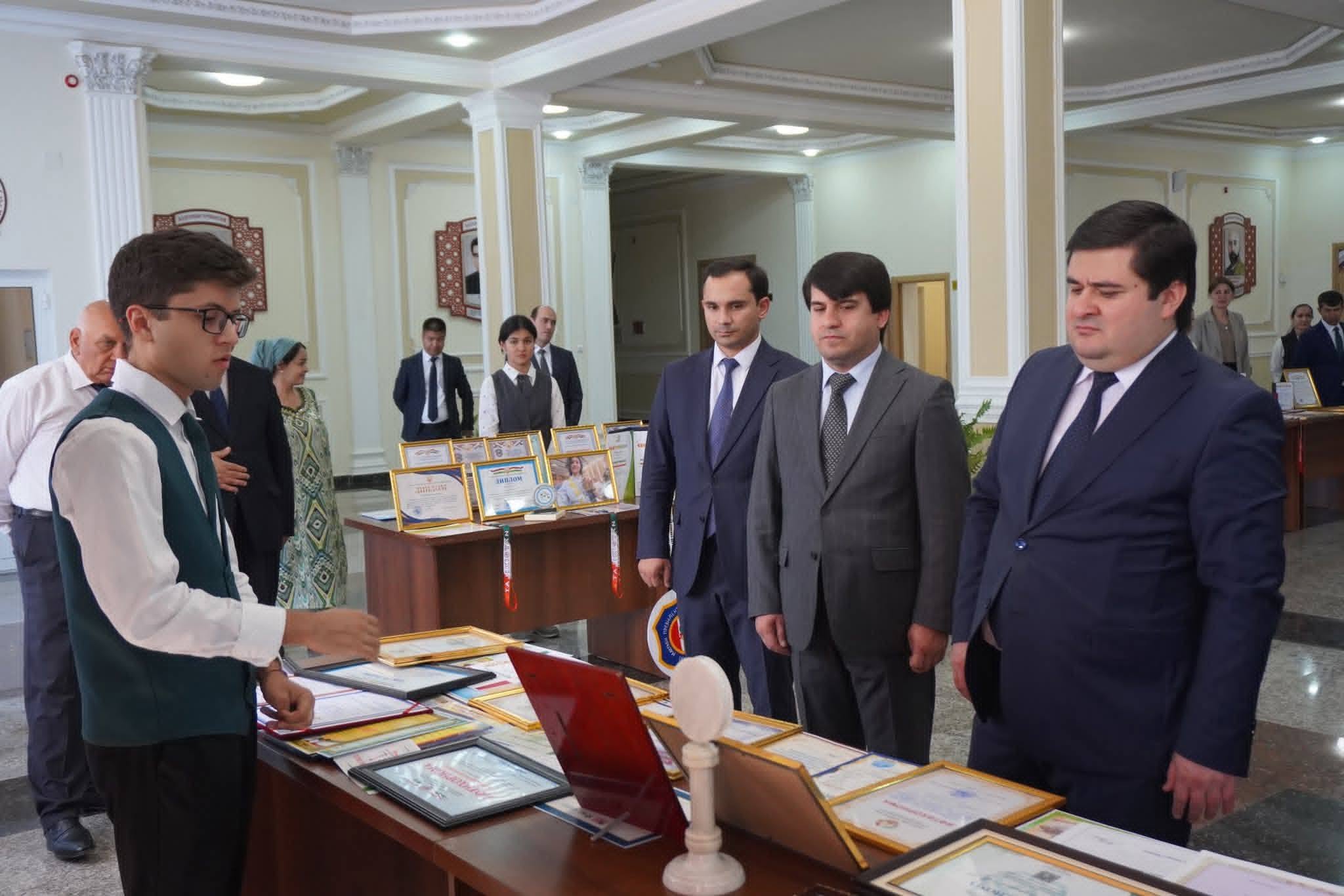 БАРГУЗОРИИ ДАВРИ ҶУМҲУРИЯВИИ ОЗМУНИ «ХОНАНДАИ СОЛ» img