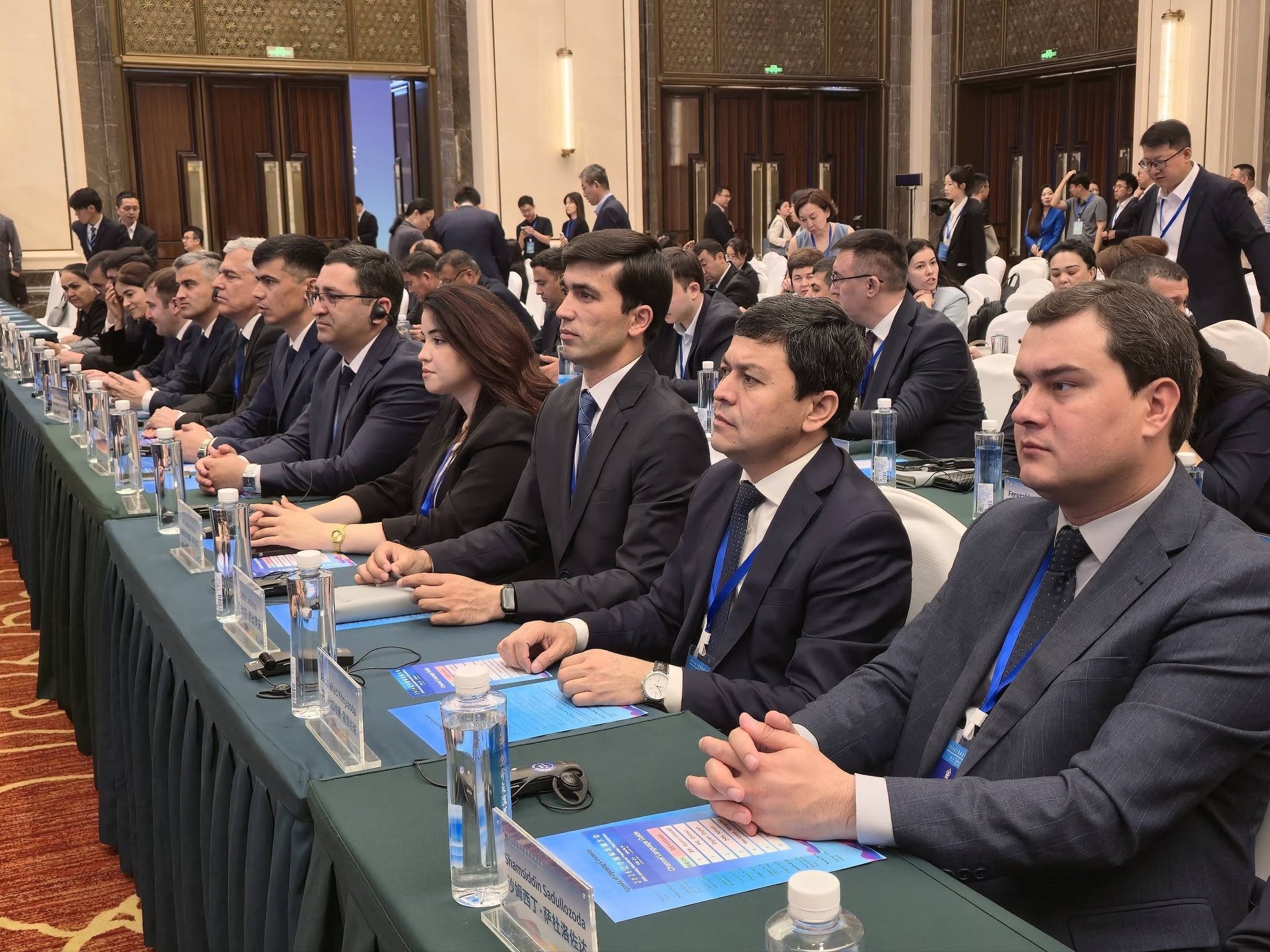 ИШТИРОКИ НАМОЯНДАГОНИ ВАЗОРАТИ МАОРИФ ВА ИЛМИ ҶУМҲУРИИ ТОҶИКИСТОН ДАР СЕМИНАРИ БАЙНАЛМИЛАЛИИ «ЗАБОНИ ЧИНӢ + МАЛАКАҲОИ КАСБӢ» ДАР ҶУМҲУРИИ МАРДУМИИ ЧИН img