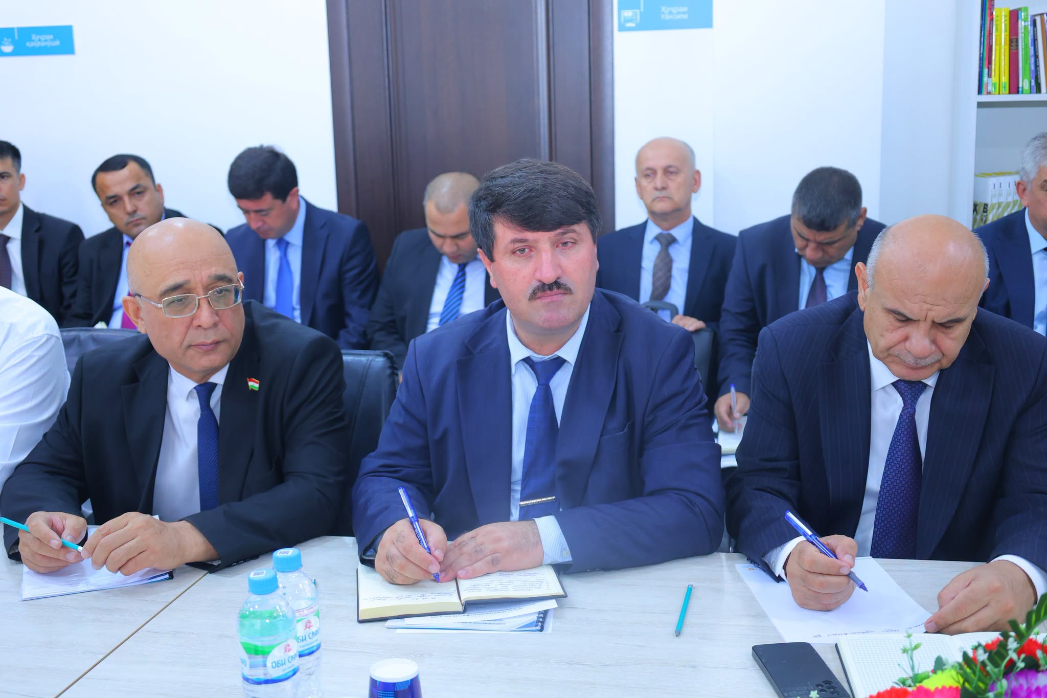 ҶАЛАСАИ КОРӢ ВОБАСТА БА ИҶРОИ ДАСТУРУ СУПОРИШҲОИ ПЕШВОИ МИЛЛАТ МУҲТАРАМ ЭМОМАЛӢ РАҲМОН img