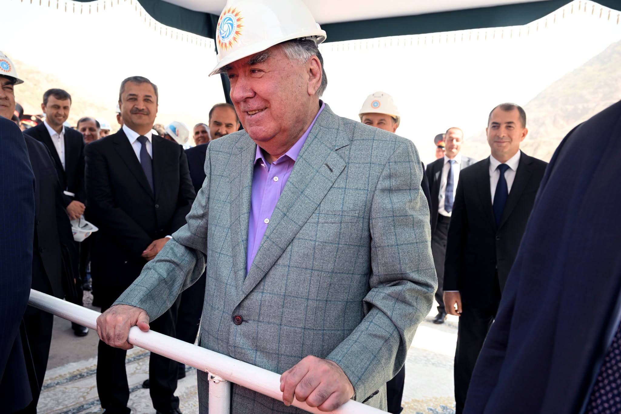 Боздид аз cарбанди Неругоҳи Роғун img