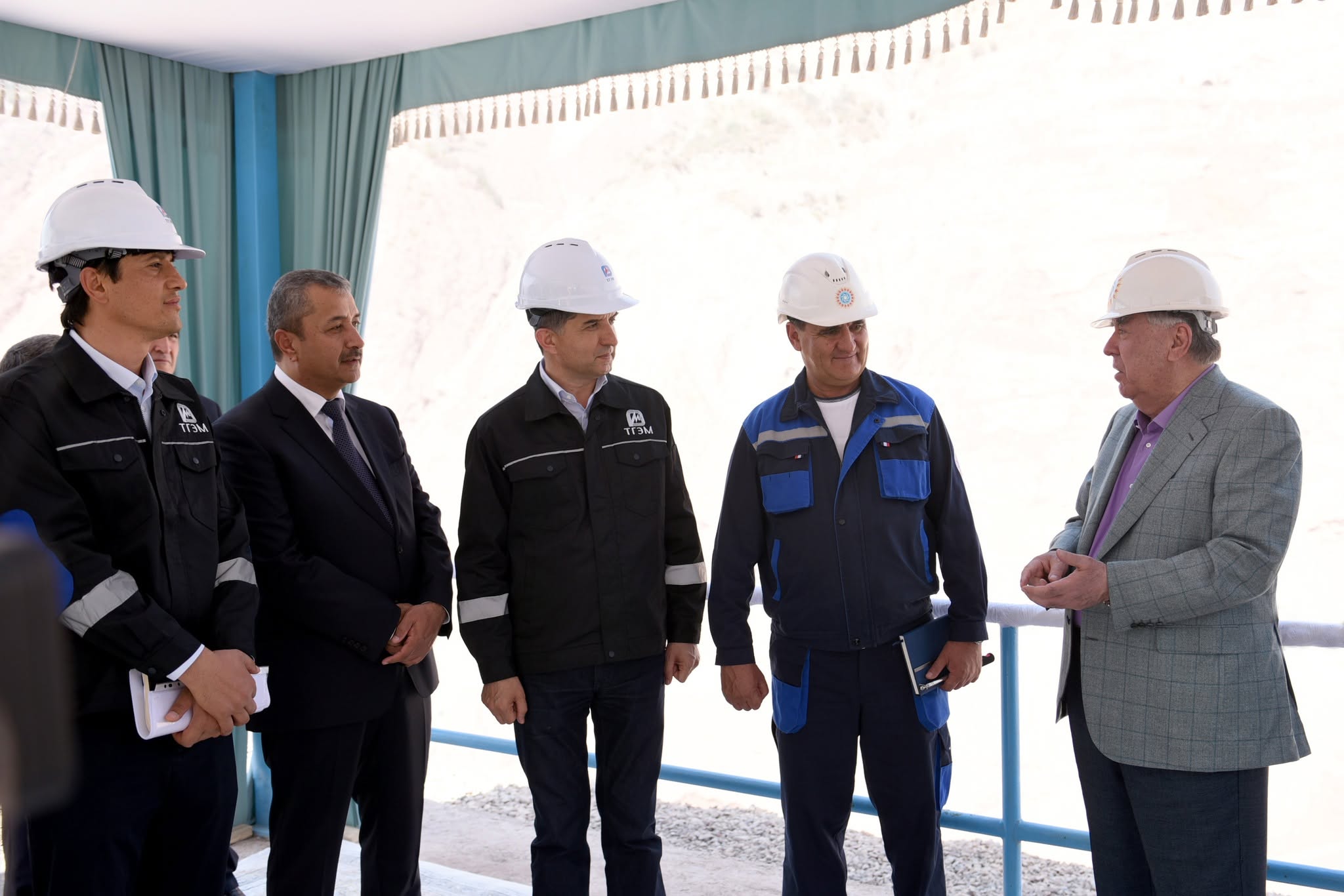 Боздид аз ҷараёни корҳои сохтмонӣ дар дигар мавзеъҳои сохтмони Неругоҳи Роғун img