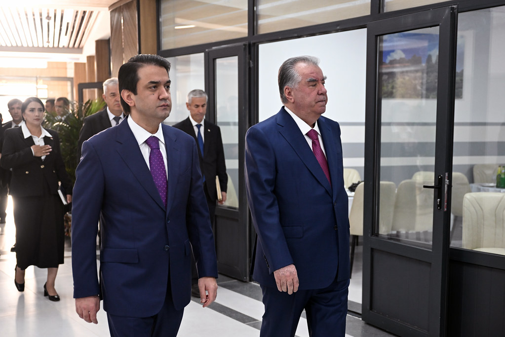 Ба истифода додани муассисаи таҳсилоти миёнаи умумии №105 барои 2400 хонанда дар ду баст ноҳияи Шоҳмансури шаҳри Душанбе img