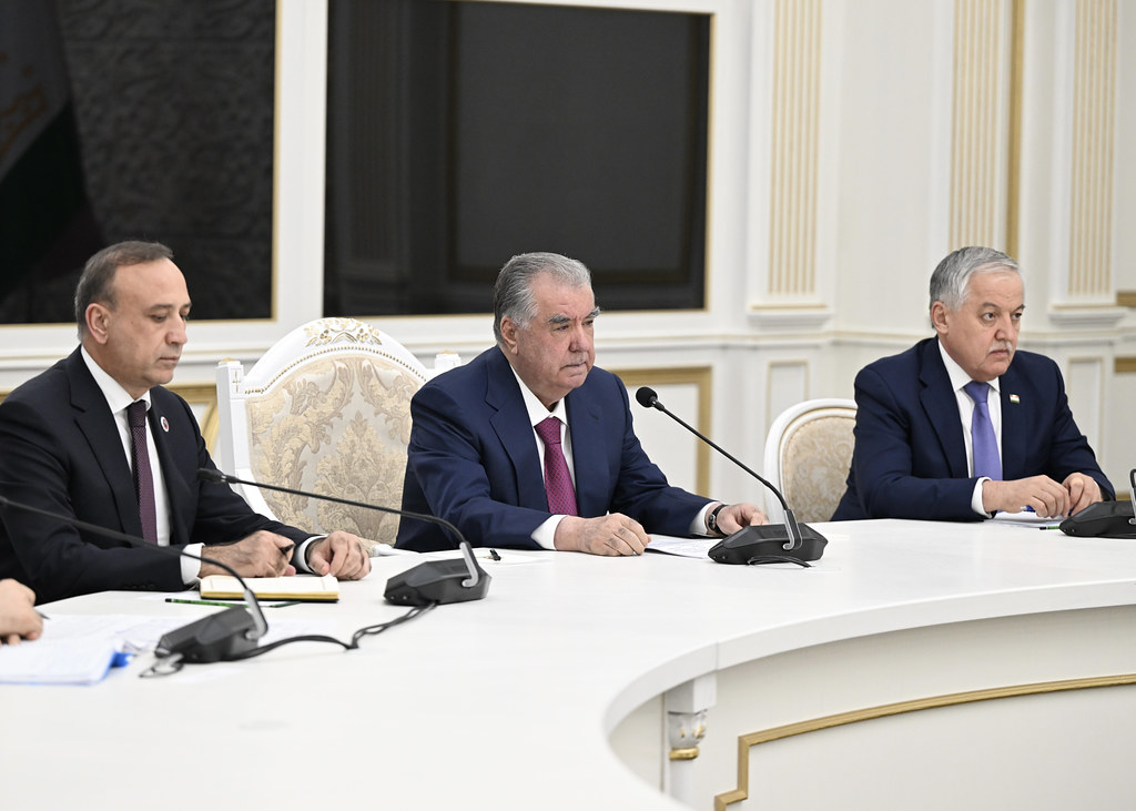Мулоқот бо Президенти Федератсияи Русия Владимир Путин img