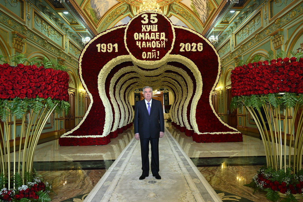 Истиқбол дар фурудгоҳи байналмилалии Хуҷанд img