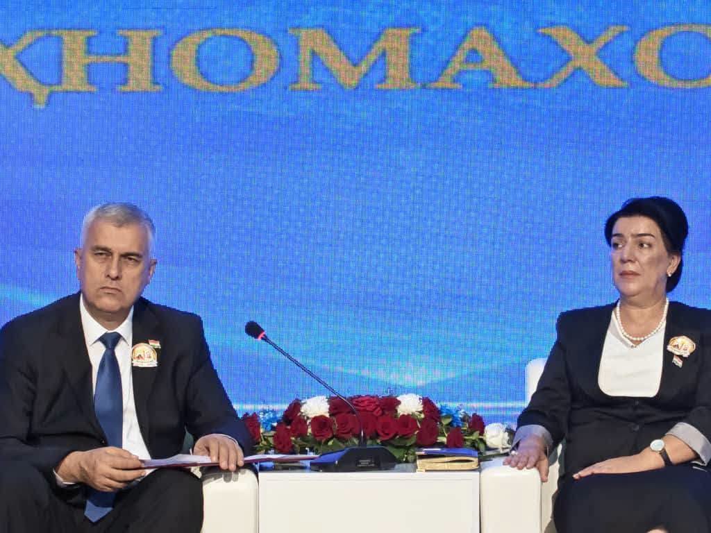 «ШОҲНОМАХОНӢ» - РОҲЕ БА СӮЙИ ХУДШИНОСӢ ВА АРҶГУЗОРӢ БА МЕРОСИ МИЛЛӢ img