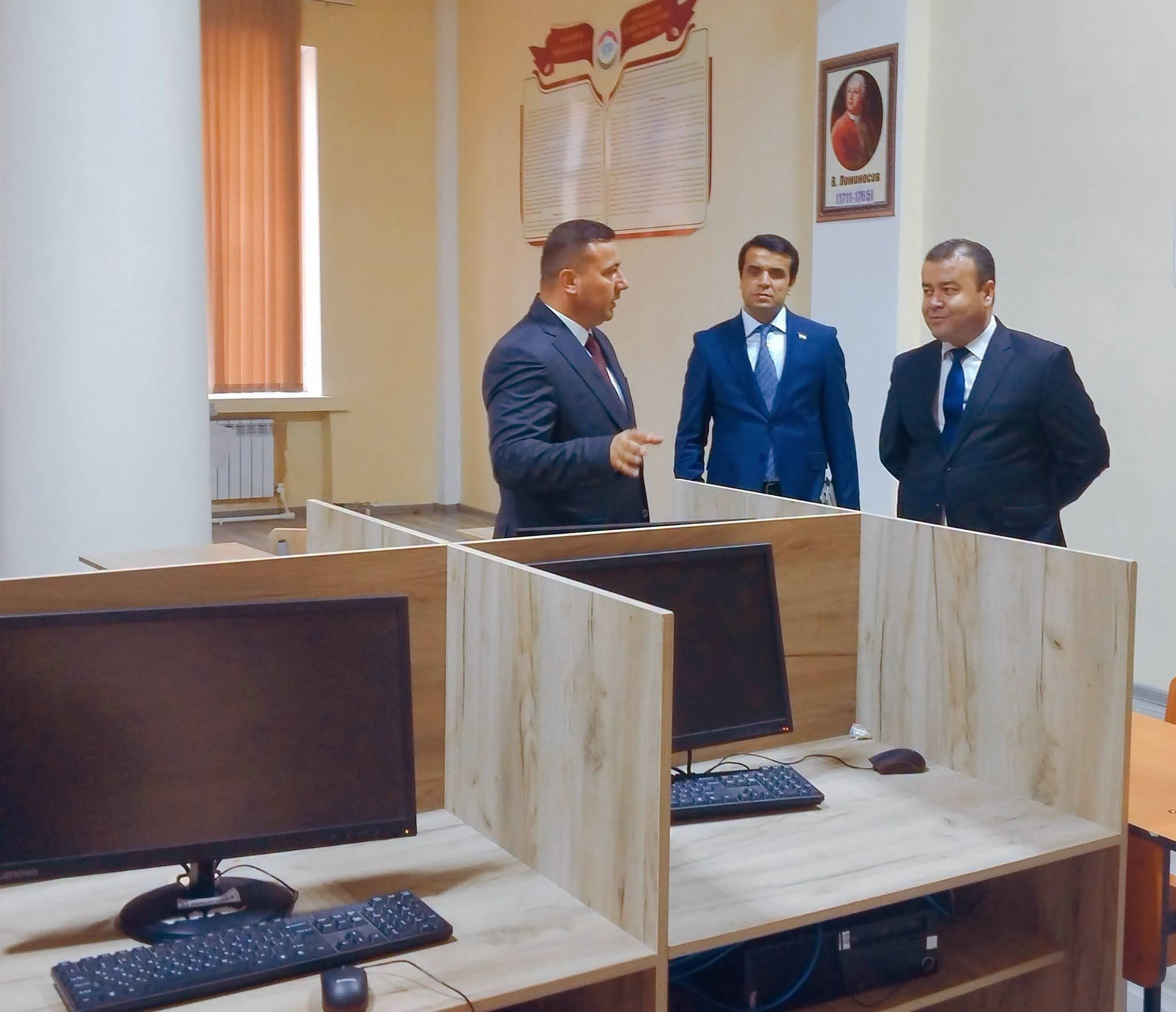 БОЗДИДИ МУОВИНИ ВАЗИРИ МАОРИФ ВА ИЛМ АЗ ДОНИШКАДАИ КӮҲИЮ МЕТАЛЛУРГИИ ТОҶИКИСТОН img